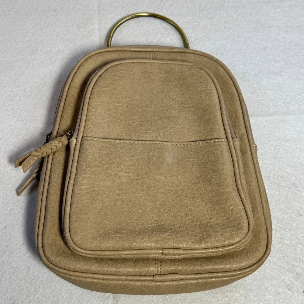 Antik Kraft Tan Vegan Leather Backpack Gold Ring‎ Accent Braided Zipper Pulls
